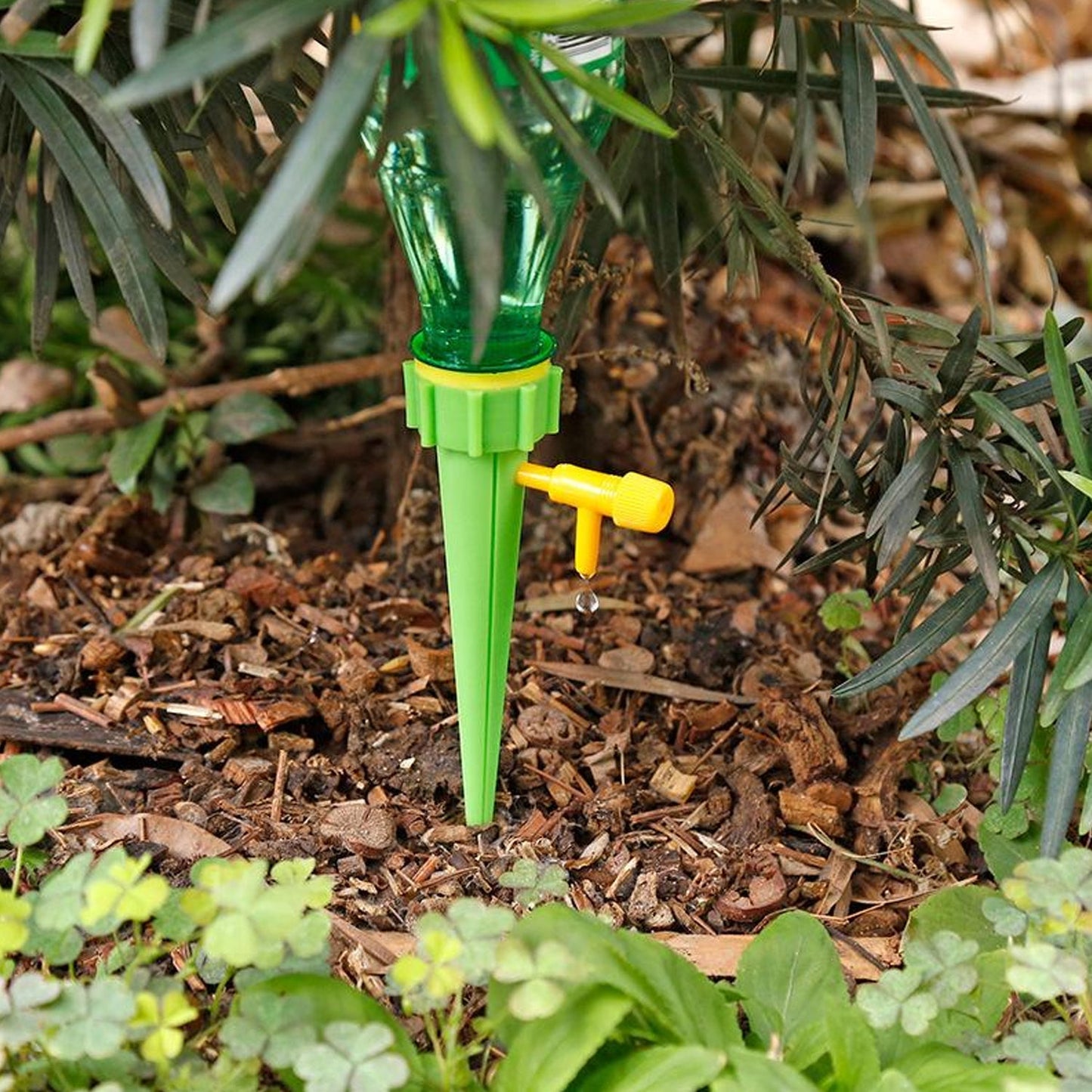 Adjustable Plant Watering Spikes – Slow Release Dripper Valve