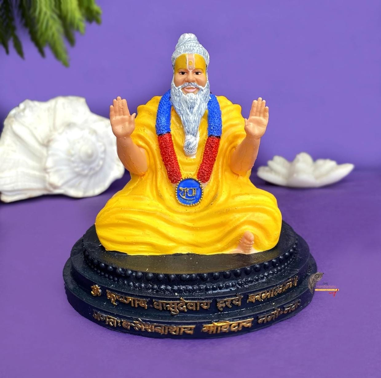 Shri Premanand Ji Polyresin Statue – 4 Inch | Spiritual Guru Idol for Home & Office Décor