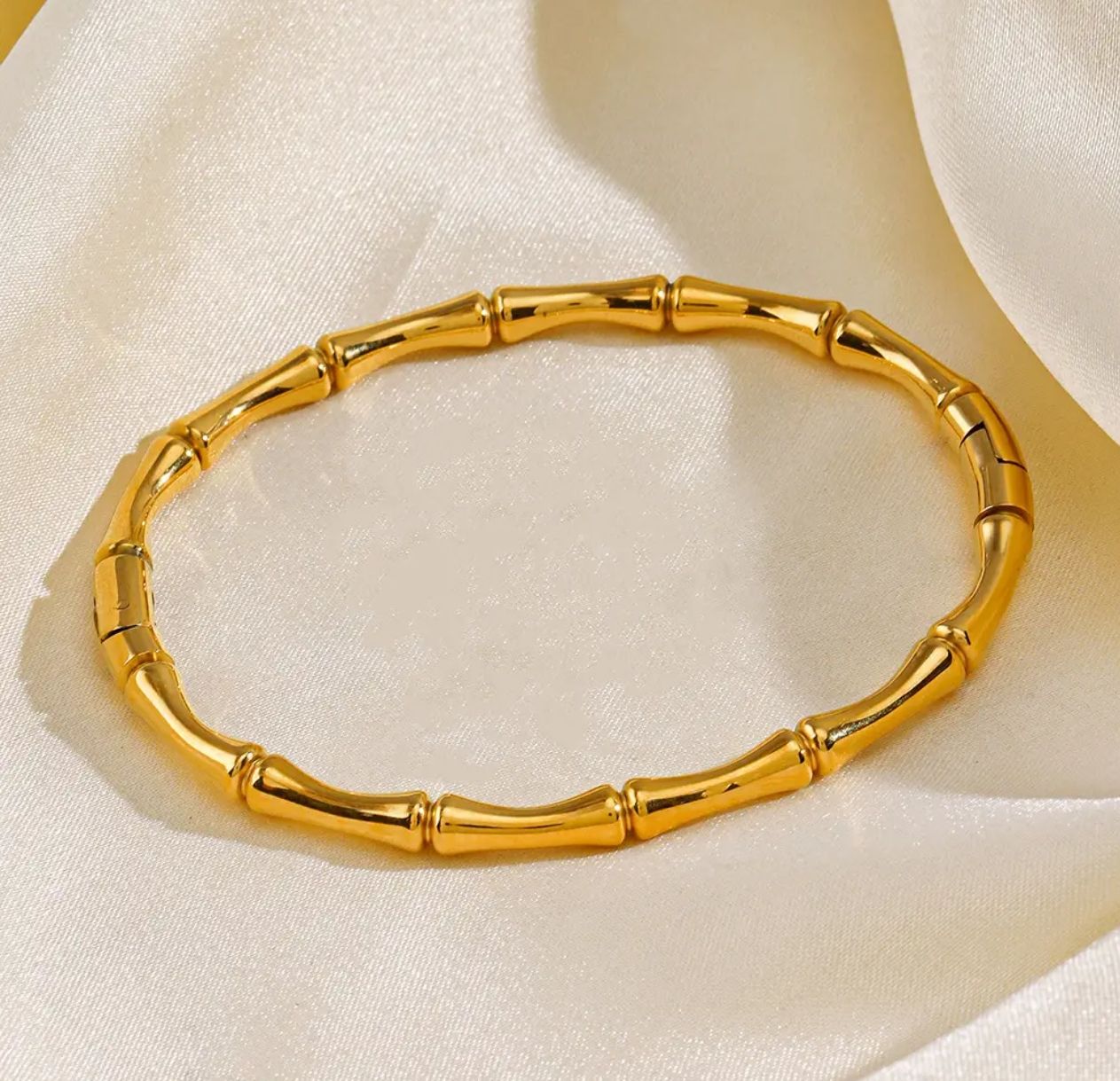 Gold Bamboo Bracelet – Nature‑Inspired Luxury Jewelry for Women