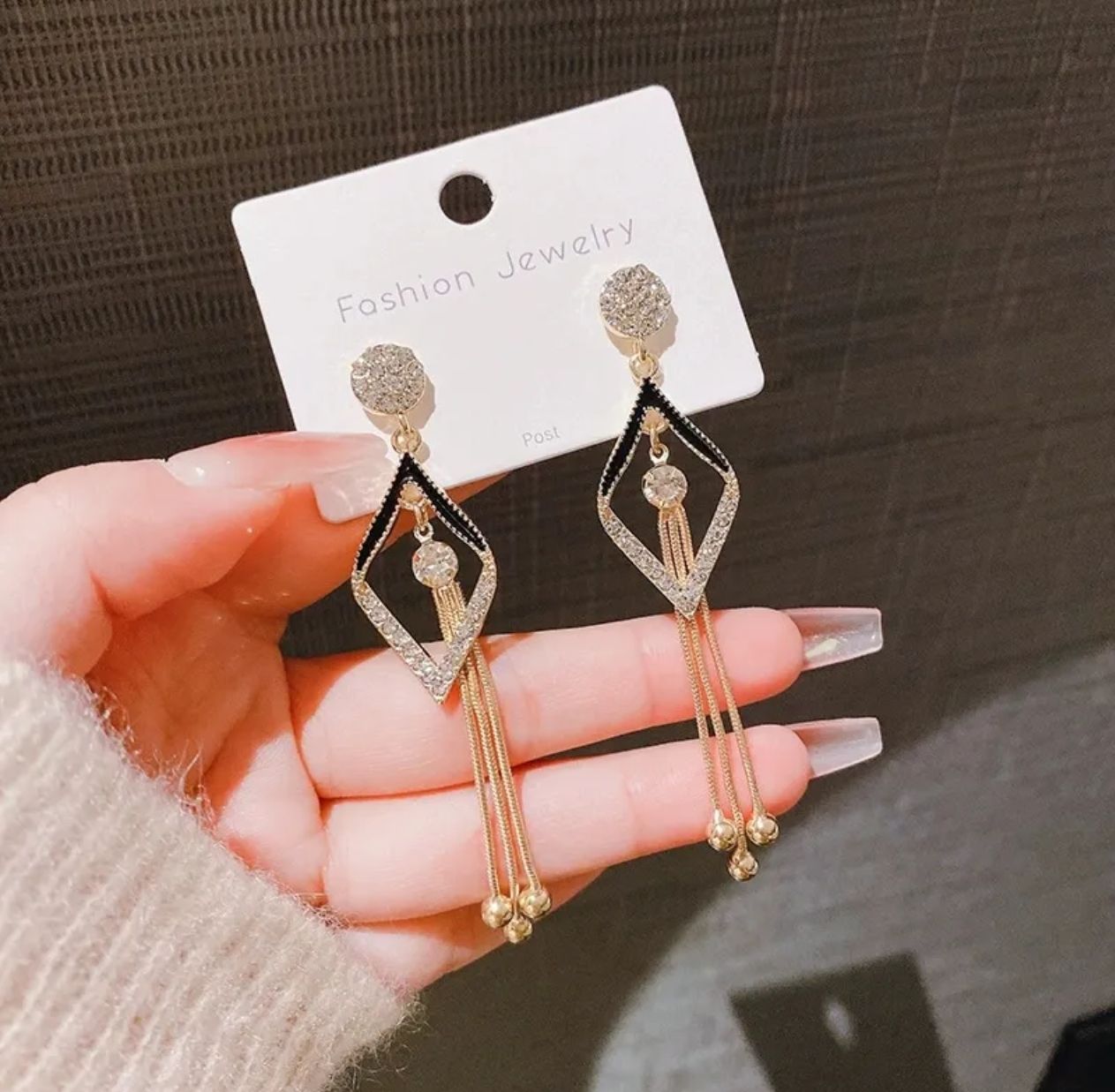 Gold‑Plated Floral Hoop Earrings – Elegant Tassel Danglers for Women