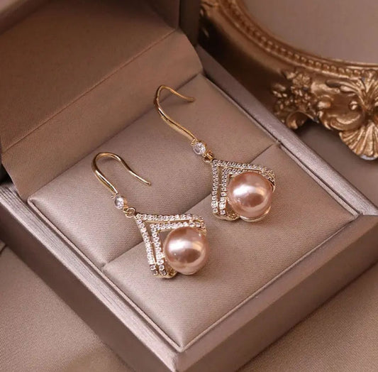 Gold Pearl Drop Earrings – Elegant Diamond‑Accented Jewelry for Women